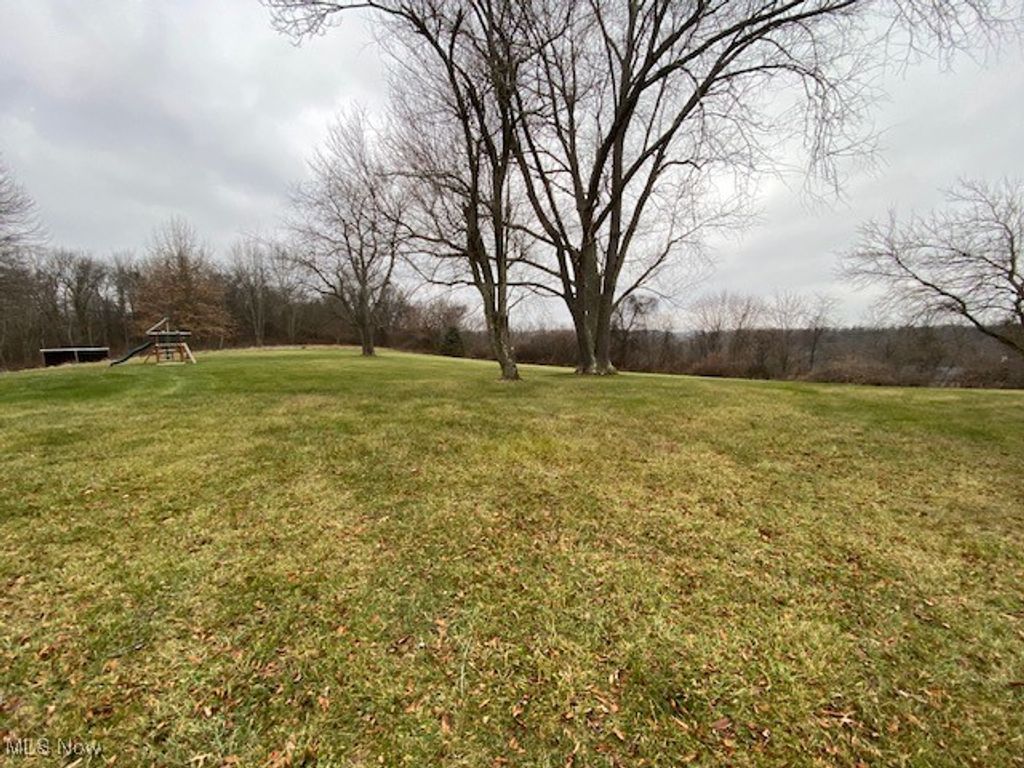 Photo of 1574 Township Road 246, Toronto, OH 43964 (MLS # 5180175)