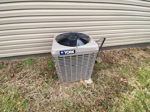 Tiny photo for 1574 Township Road 246, Toronto, OH 43964 (MLS # 5180175)