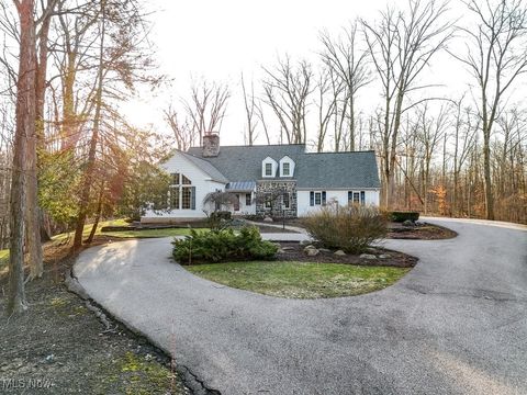 20 Stonecreek Drive Chagrin Falls OH 44022