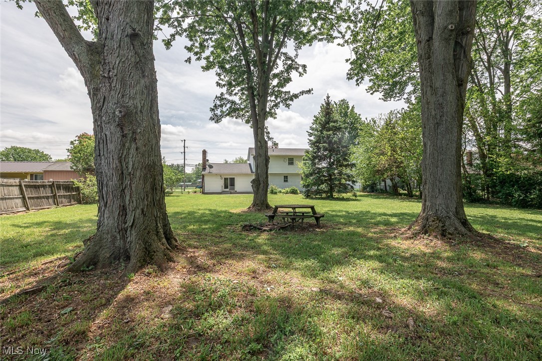 126 Burns Road, Elyria, Ohio image 38