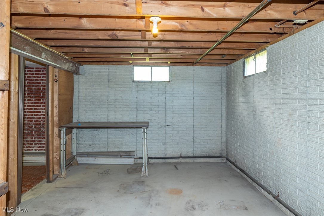 126 Burns Road, Elyria, Ohio image 35