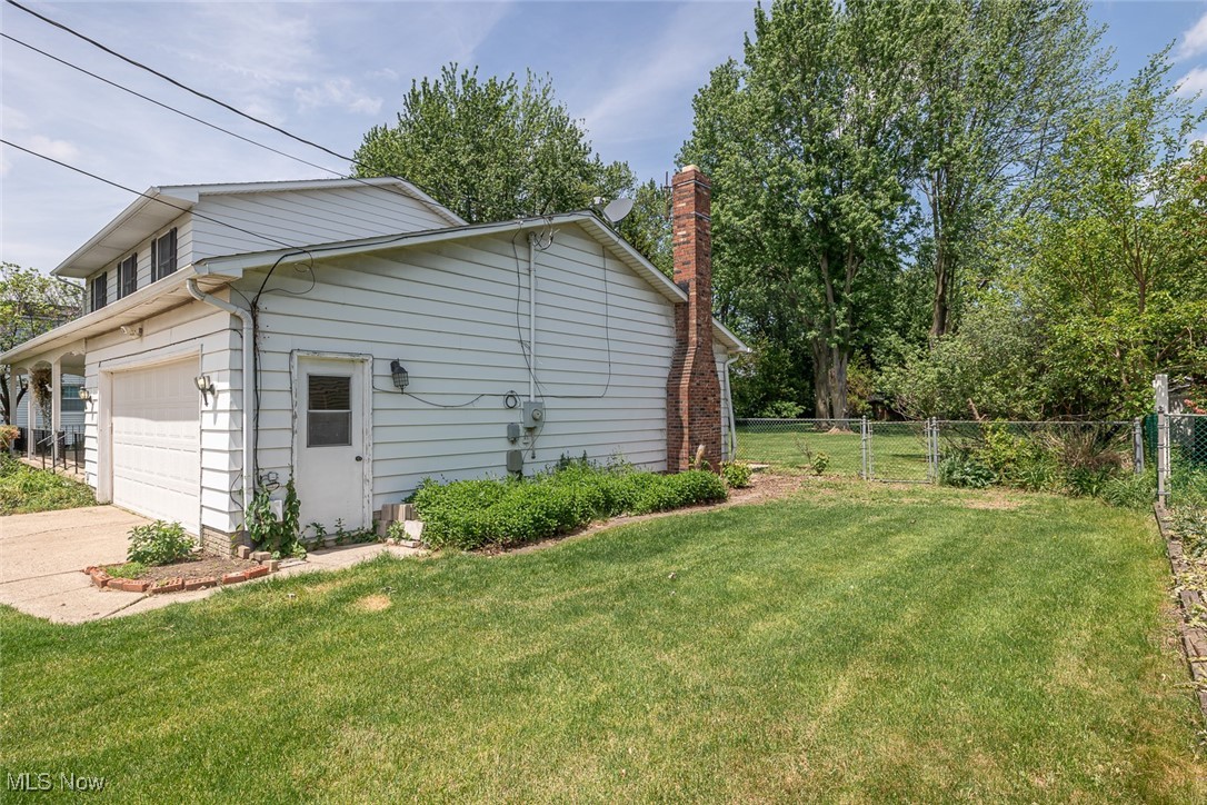 126 Burns Road, Elyria, Ohio image 36