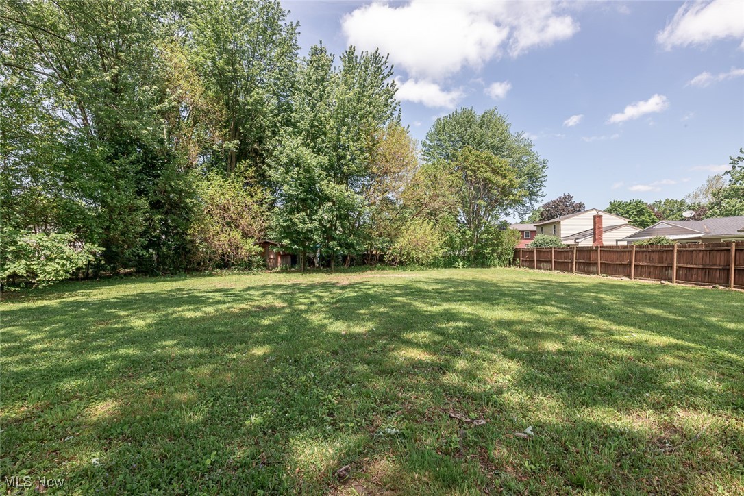126 Burns Road, Elyria, Ohio image 39