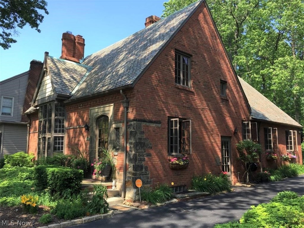 Crown Point - Residential