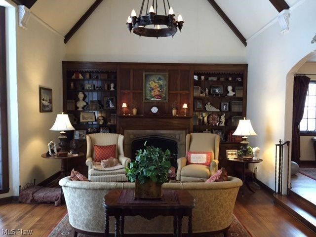 Crown Point - Residential