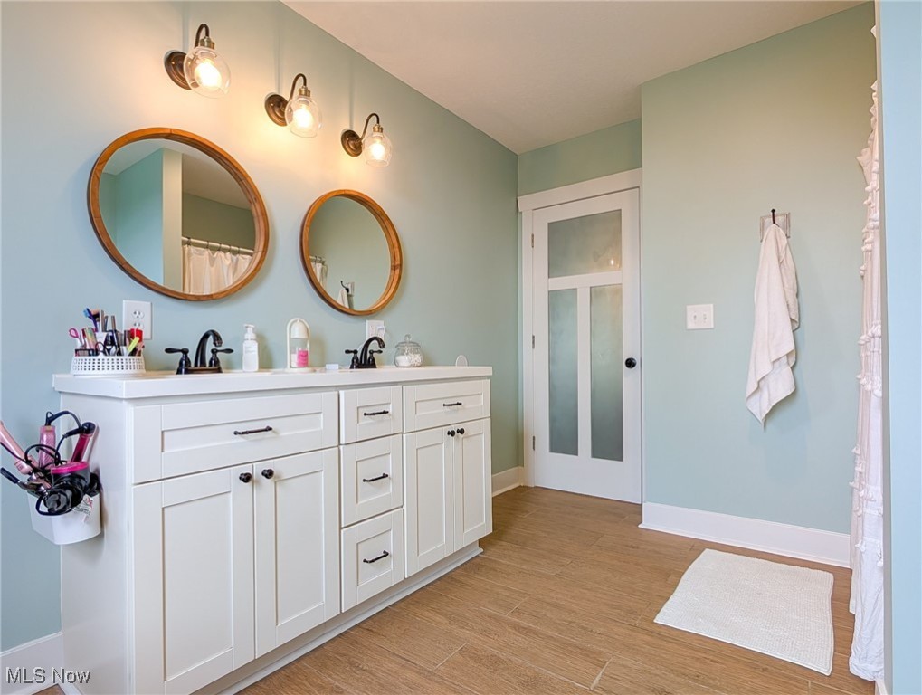 11150 Wolf Avenue, Hartville, Ohio image 33