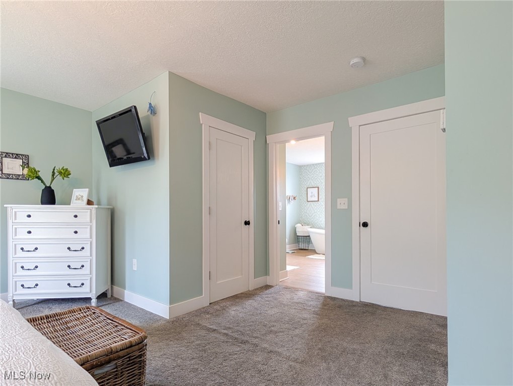 11150 Wolf Avenue, Hartville, Ohio image 32