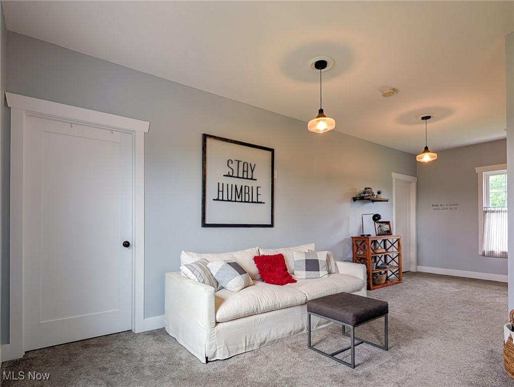 11150 Wolf Avenue, Hartville, Ohio image 28