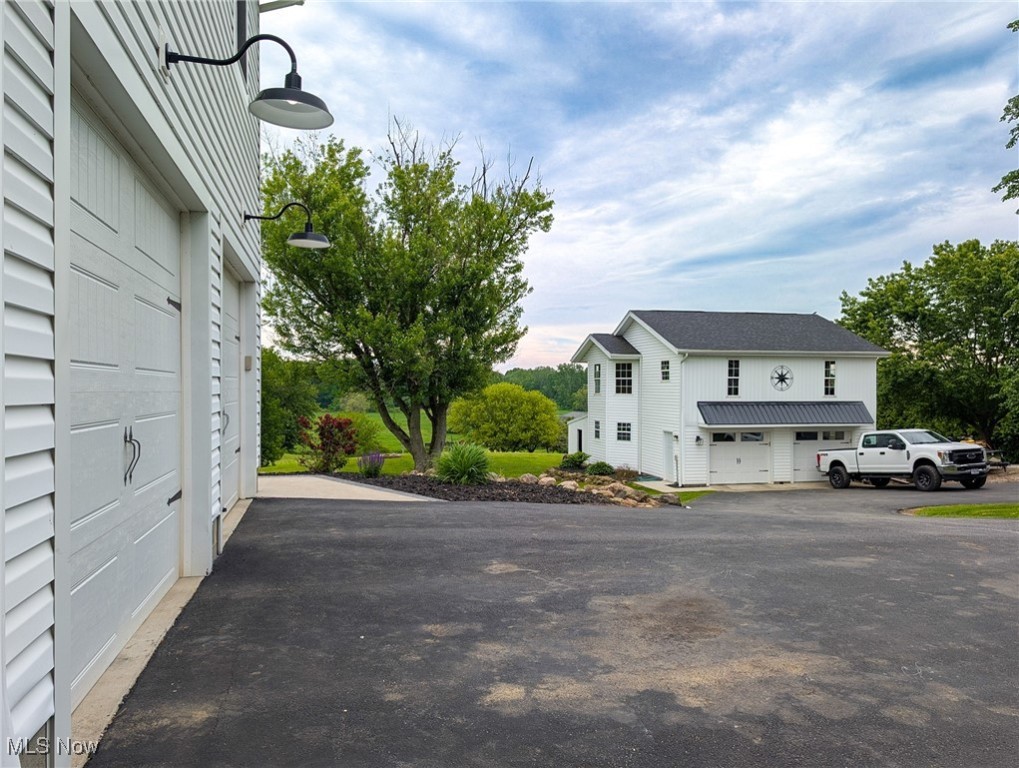 11150 Wolf Avenue, Hartville, Ohio image 46