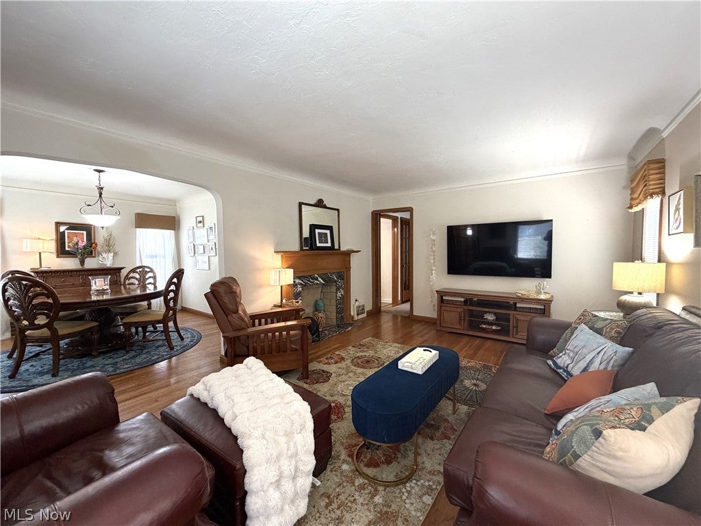 2231 Alger Road