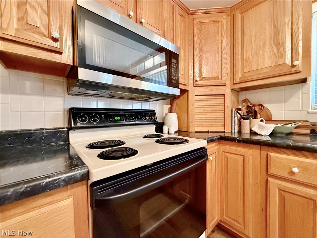 Claude Sands Adn - Residential