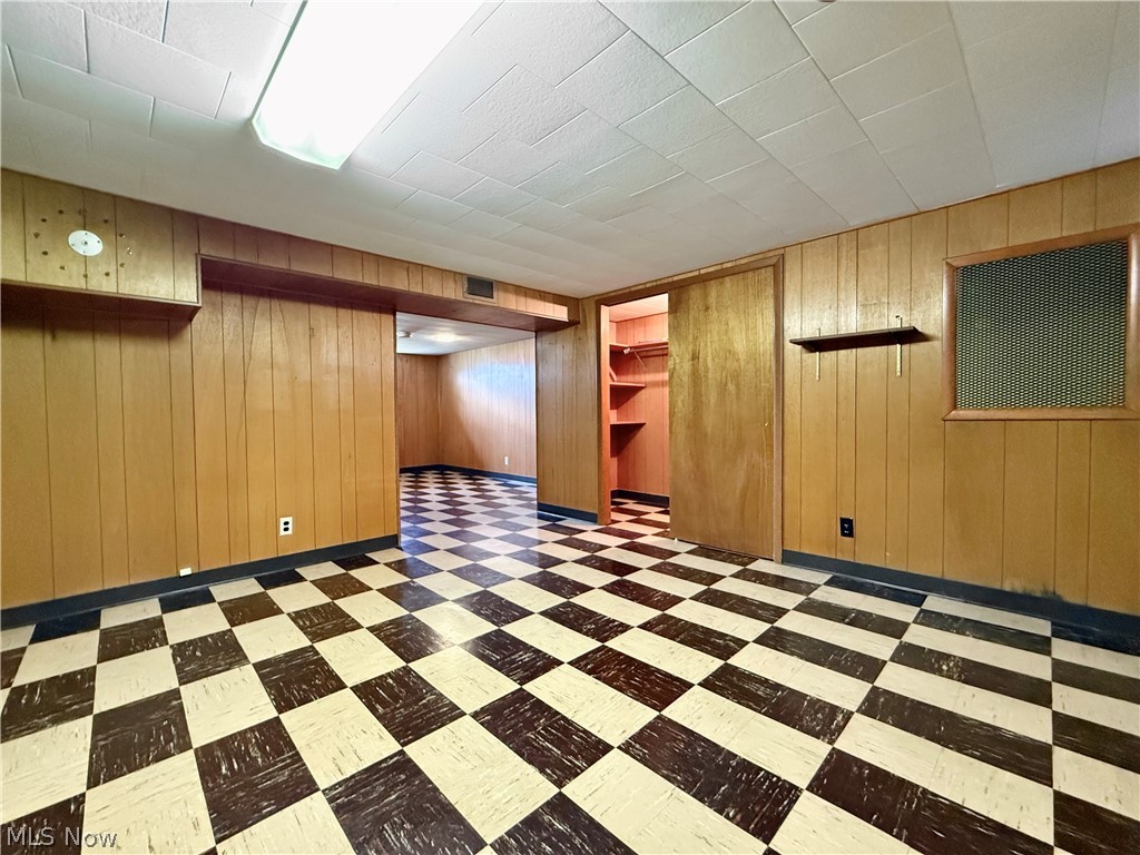 Claude Sands Adn - Residential