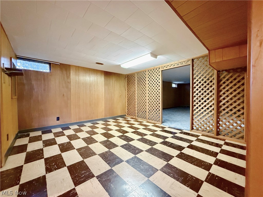 Claude Sands Adn - Residential