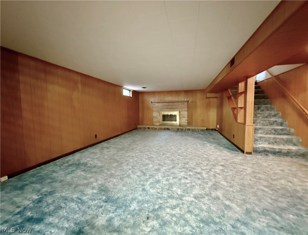 Claude Sands Adn - Residential