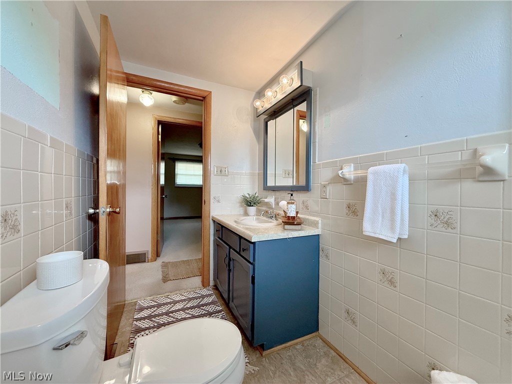 Claude Sands Adn - Residential