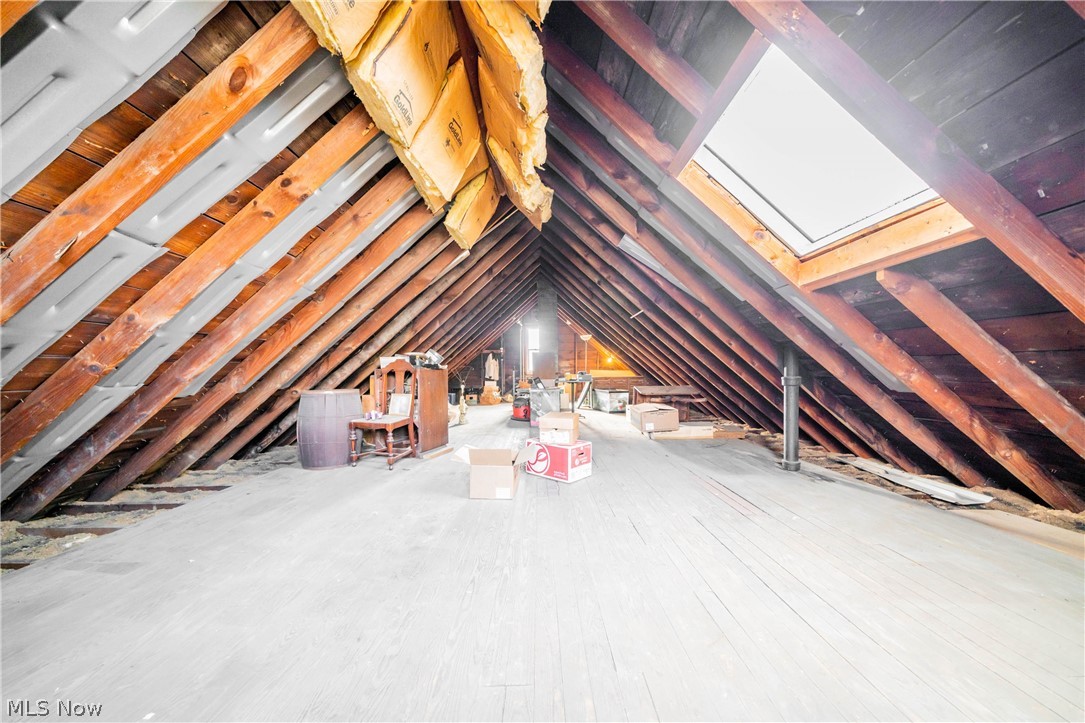 Pearse Realty Co - Residential Income