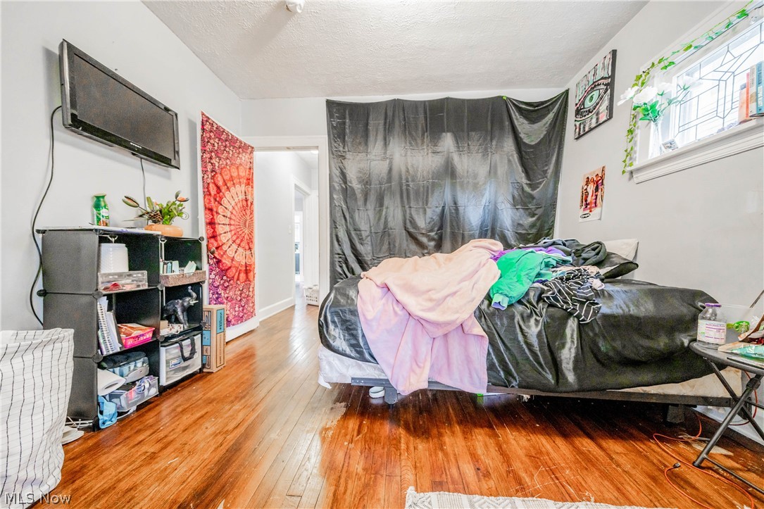 Pearse Realty Co - Residential Income