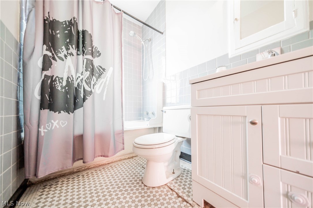 Pearse Realty Co - Residential Income