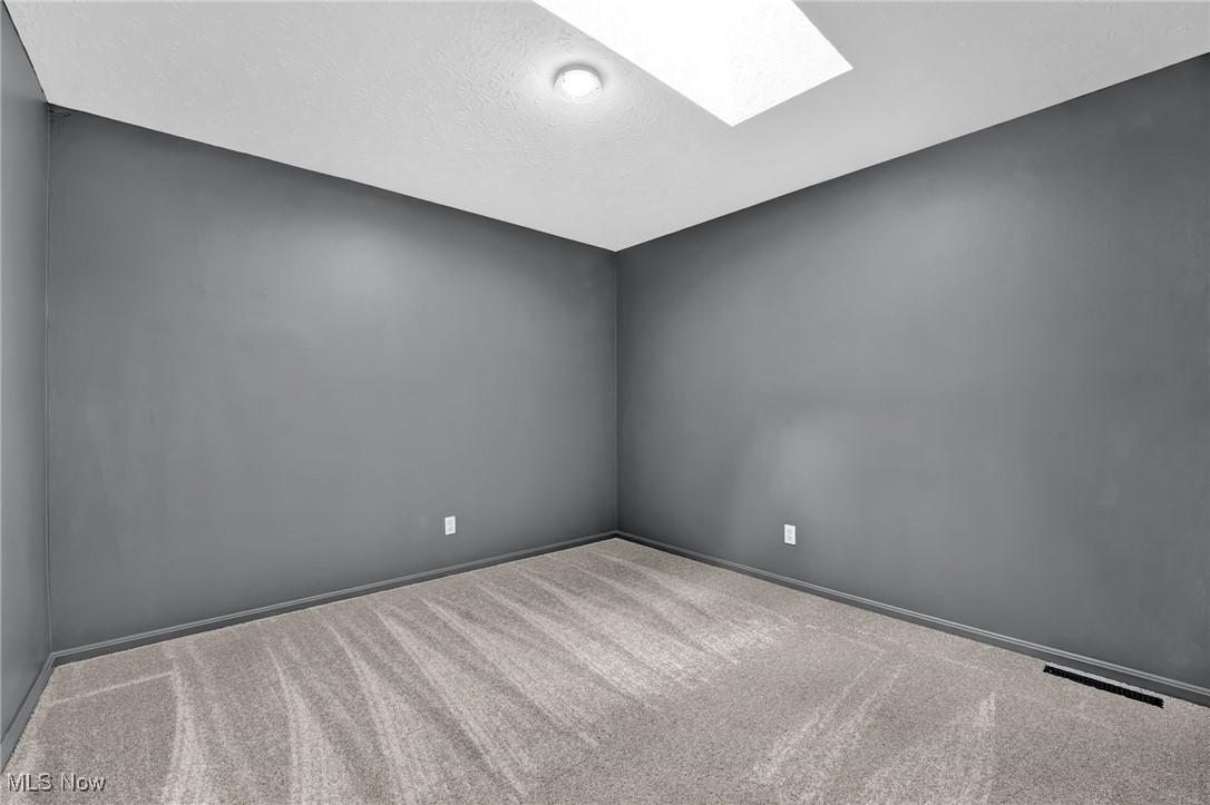 7158 N Kipling Place, Painesville, Ohio image 28