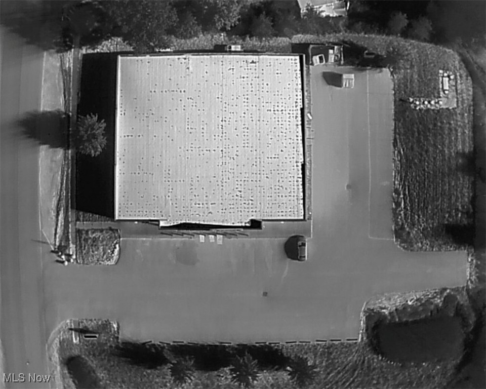 Deerfield - Commercial Lease