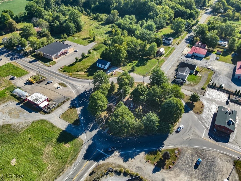 Deerfield - Commercial Lease