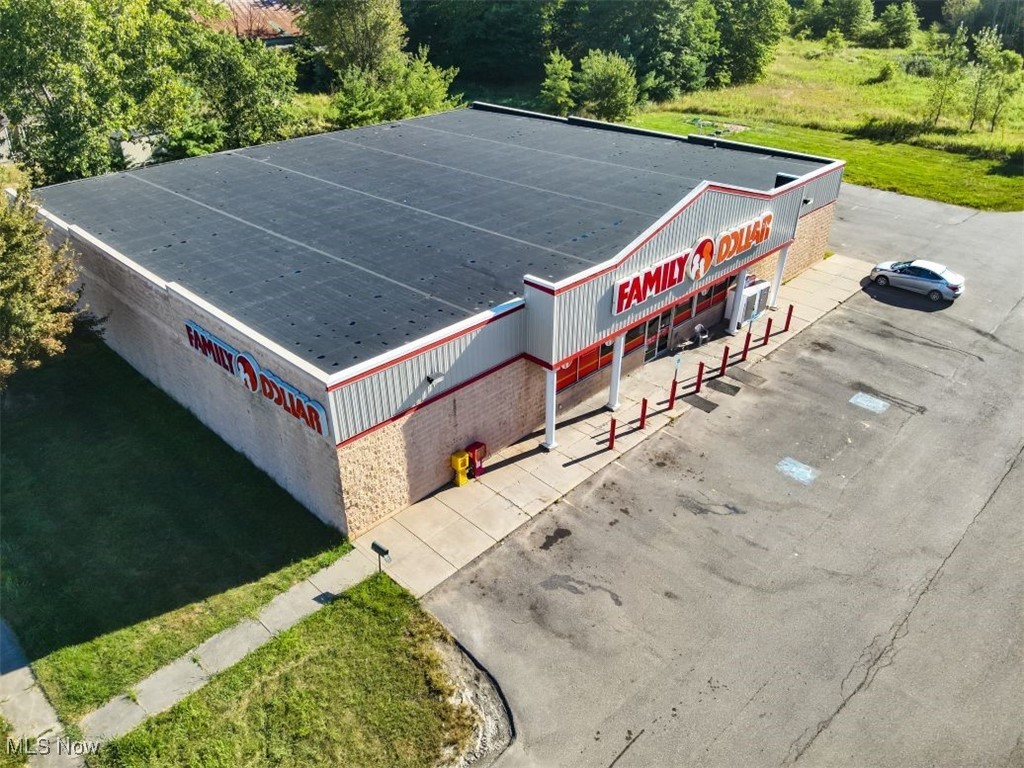 Deerfield - Commercial Lease