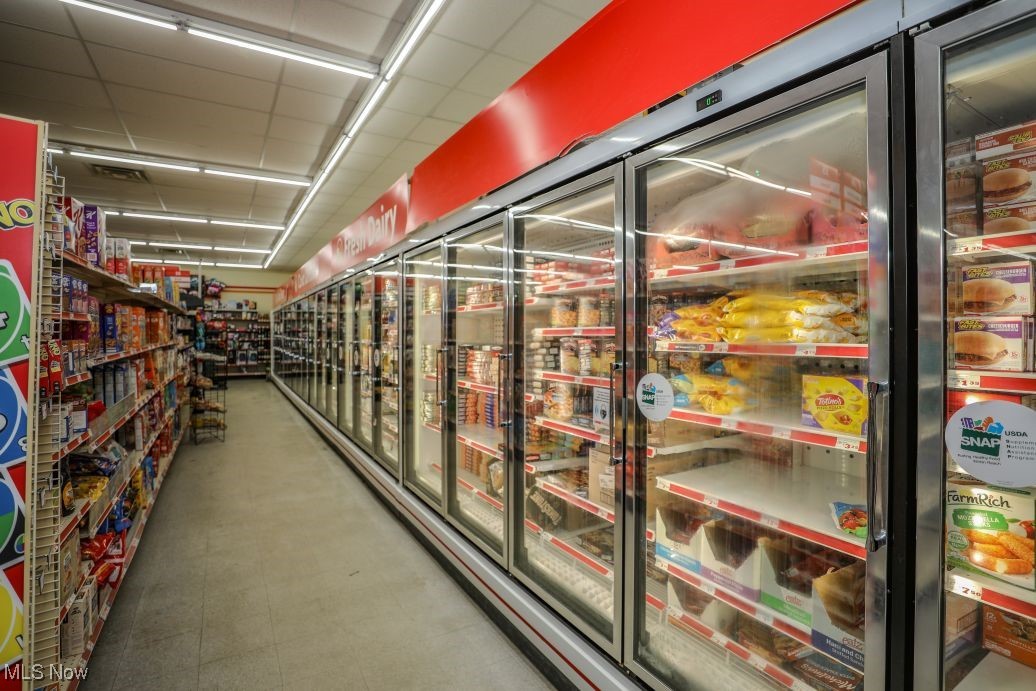 Deerfield - Commercial Lease