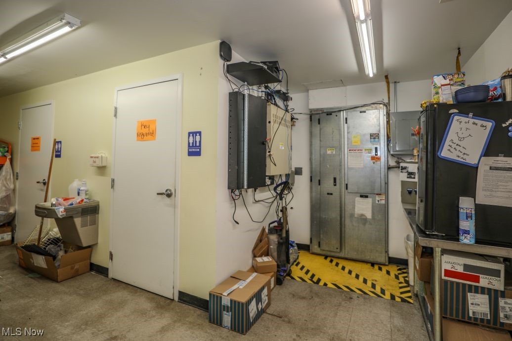 Deerfield - Commercial Lease