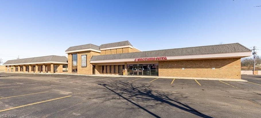Tremendous investment property with outstanding cash flow and several recent improvements with this mixed use combination site with three-story office building, retail strip center, and a stand alone restaurant site. Recent improvements to roof, mechanicals, and parking services plus completely remodeled popular salon in line. Fully occupied with several long-term tenants.