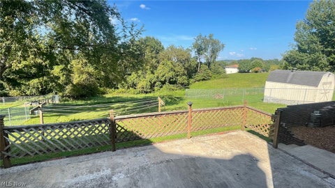 Tiny photo for 1901 15th Avenue, Parkersburg, WV 26101 (MLS # 5240858)