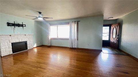 Tiny photo for 1901 15th Avenue, Parkersburg, WV 26101 (MLS # 5240858)