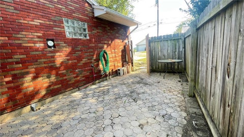 Tiny photo for 1901 15th Avenue, Parkersburg, WV 26101 (MLS # 5240858)