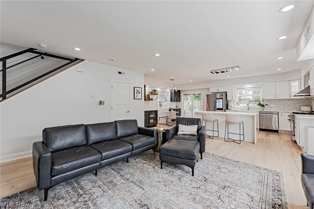 Schmidt - Residential