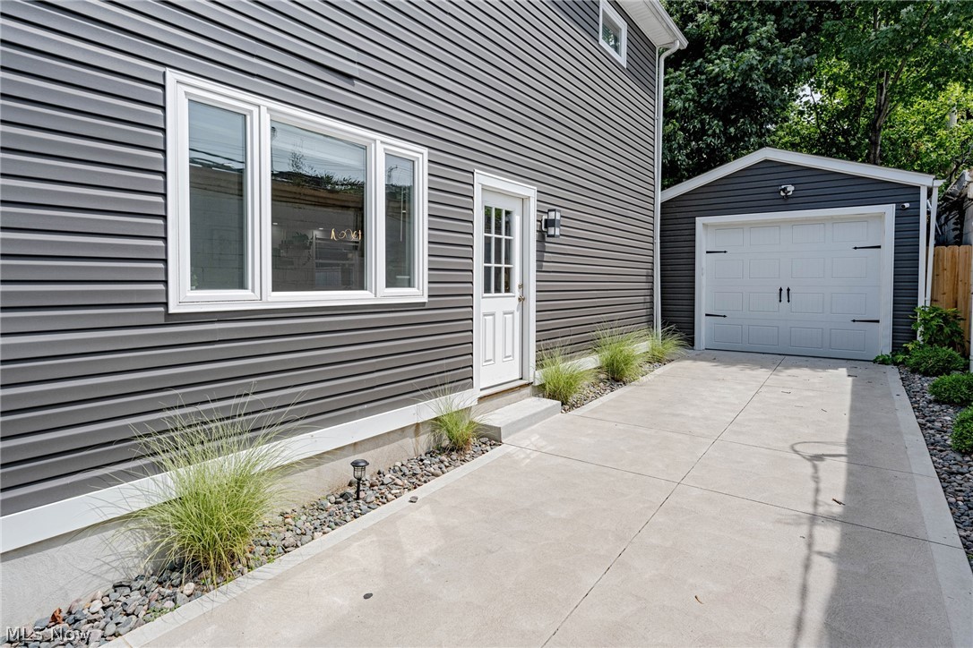 Schmidt - Residential