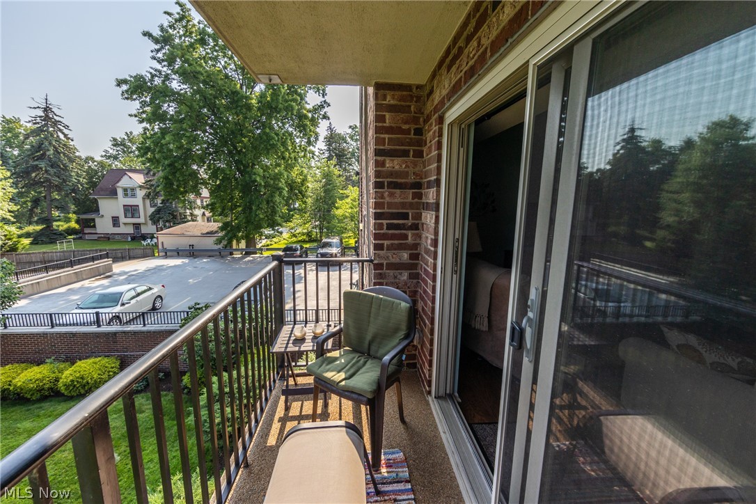 Richard Hilliard Condo - Residential