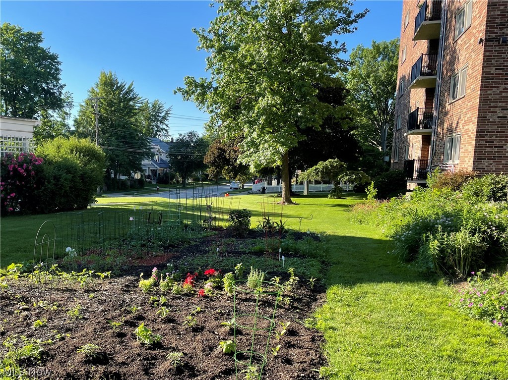 Richard Hilliard Condo - Residential