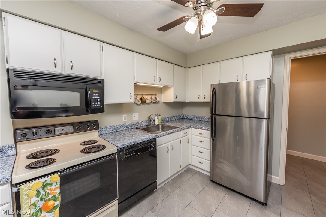 Richard Hilliard Condo - Residential