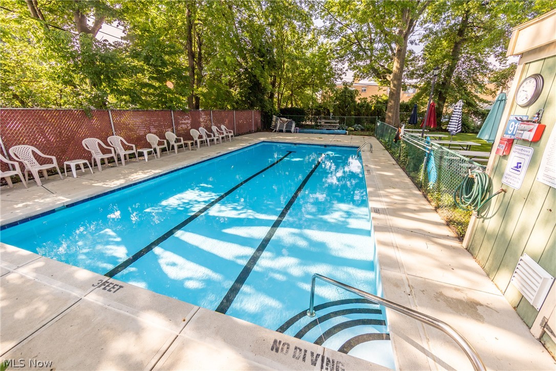 Richard Hilliard Condo - Residential