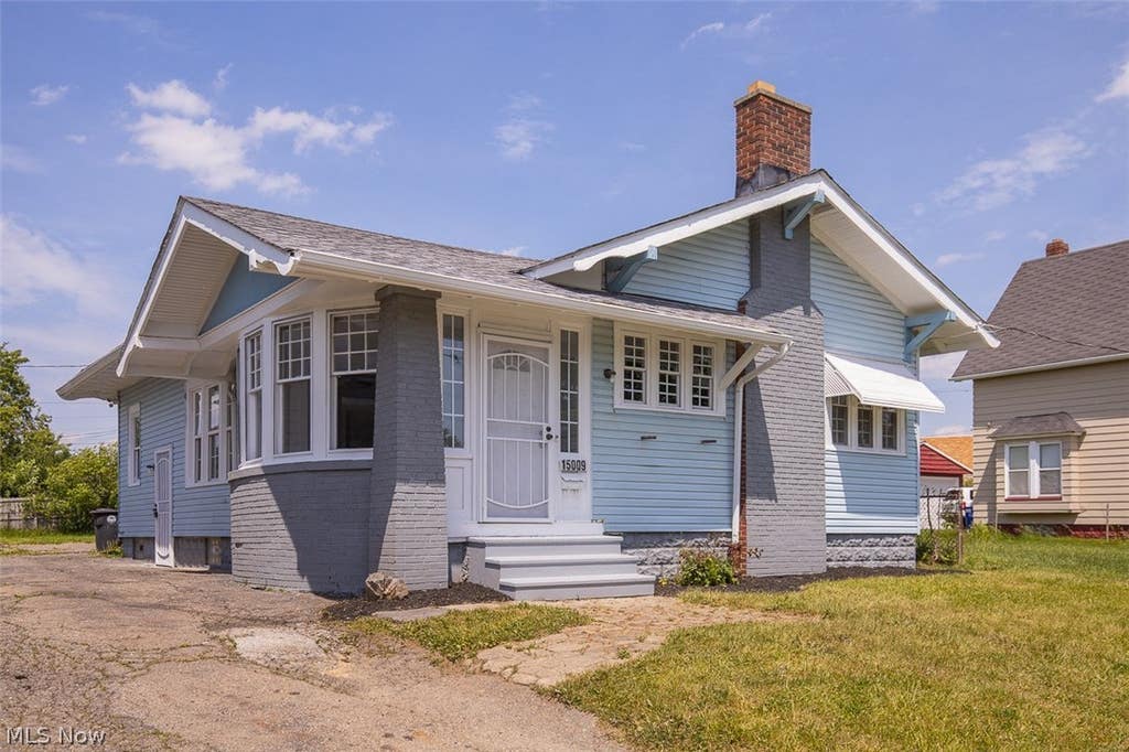 Photo of 15009 Miles Avenue, Cleveland, OH 44128 (MLS # 5217134)