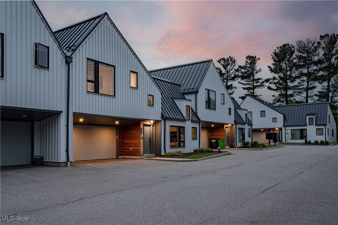 2412 Richmond Road, Beachwood, Ohio image 3