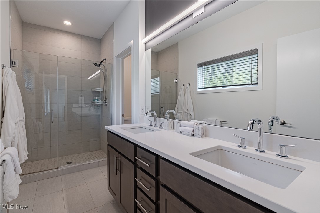 2412 Richmond Road, Beachwood, Ohio image 22