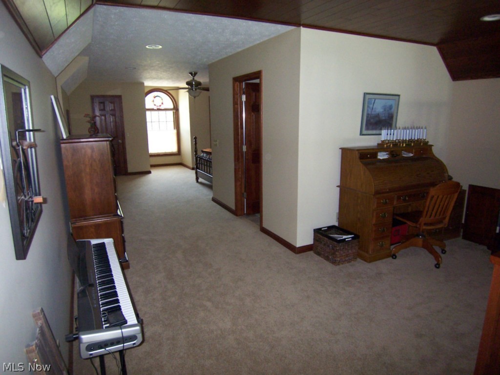 Roaming Rock - Residential