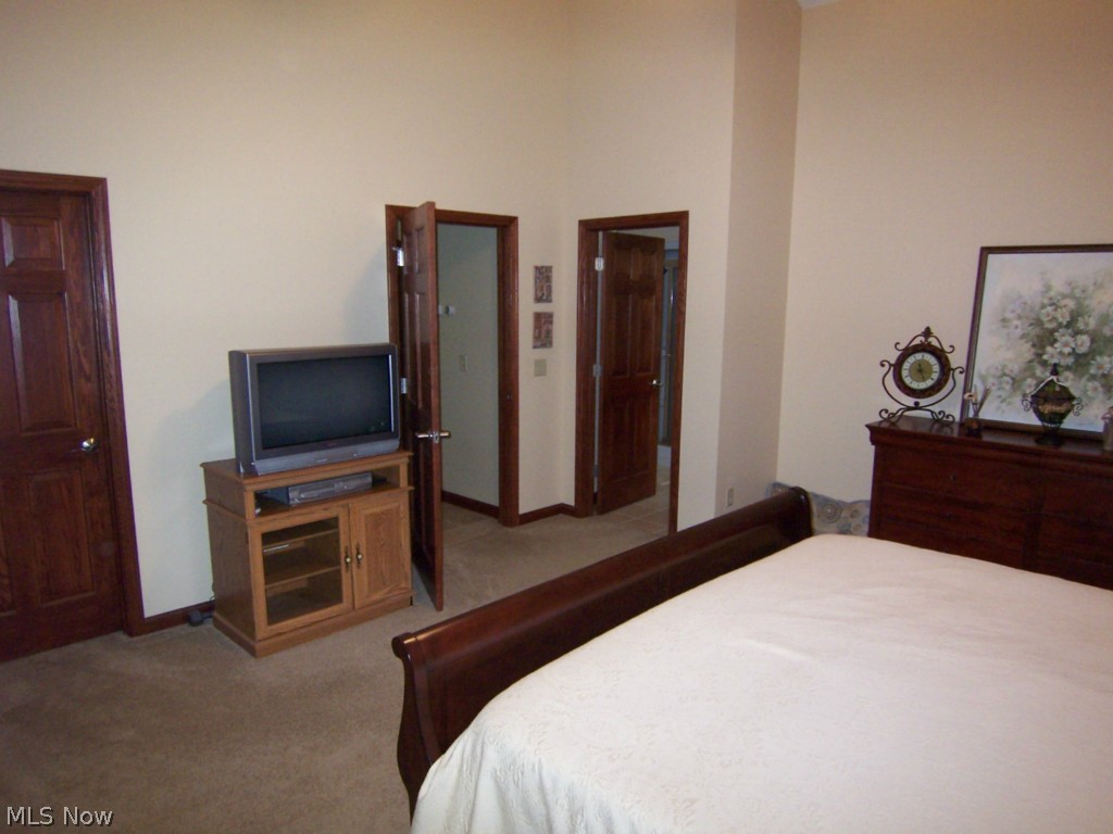 Roaming Rock - Residential