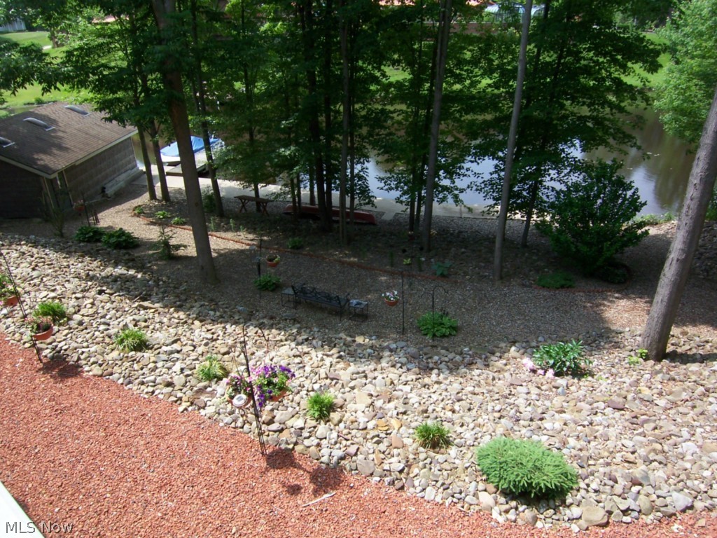 Roaming Rock - Residential