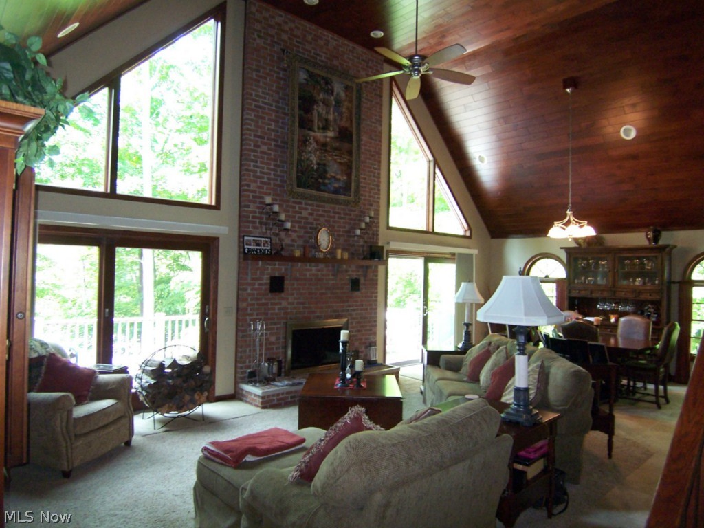 Roaming Rock - Residential