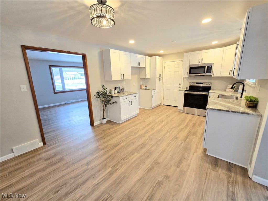 Hobby Horse Farms - Residential