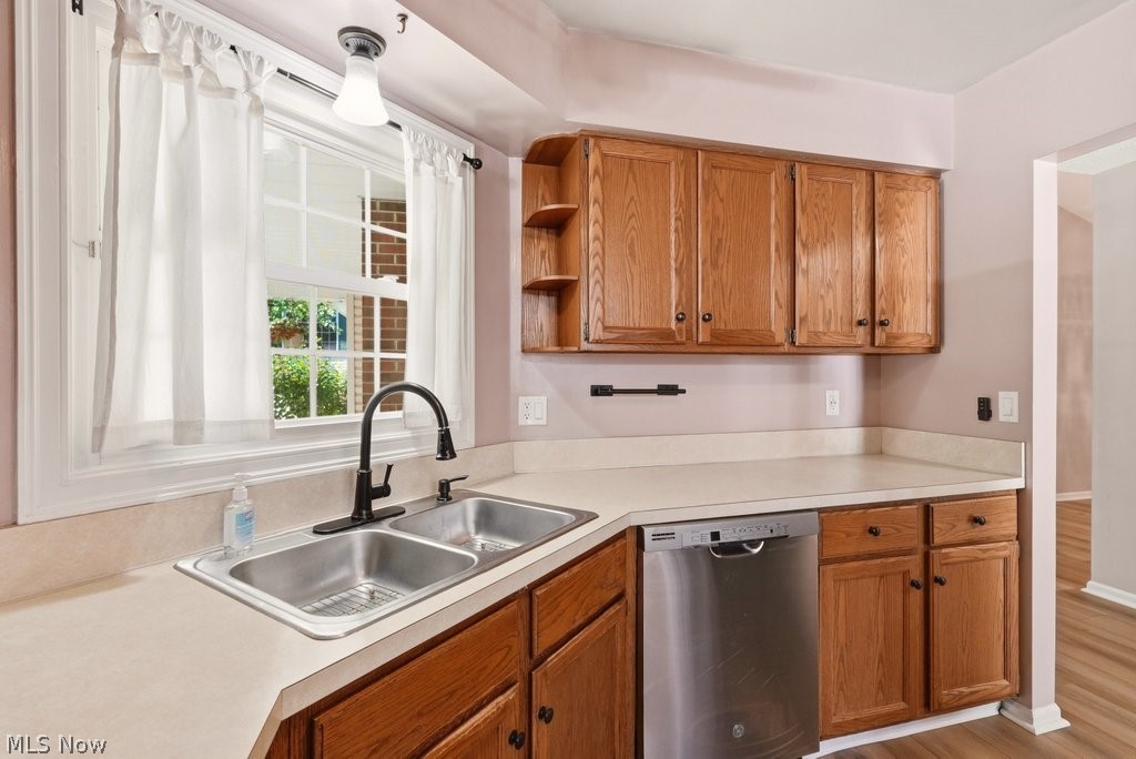 Macintosh Farms Condo 01 - Residential