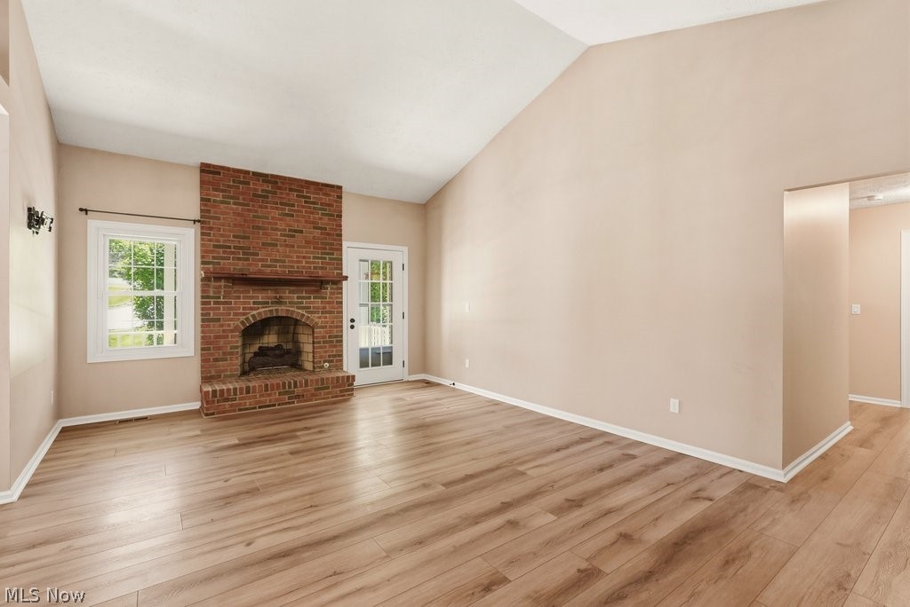 Macintosh Farms Condo 01 - Residential