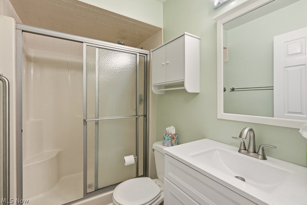 Macintosh Farms Condo 01 - Residential