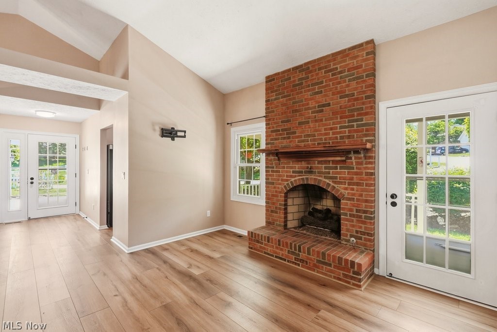 Macintosh Farms Condo 01 - Residential
